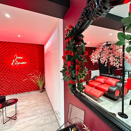 Jeux D'amour Jacuzzi / Apartmán