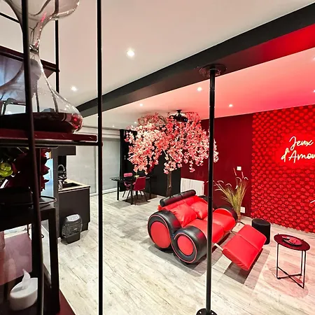 Jeux D'amour Jacuzzi / Apartman *